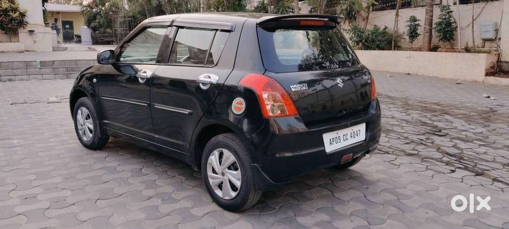 Maruti Suzuki Swift 2004-2010 Vxi Bsiv, 2010, Petrol
