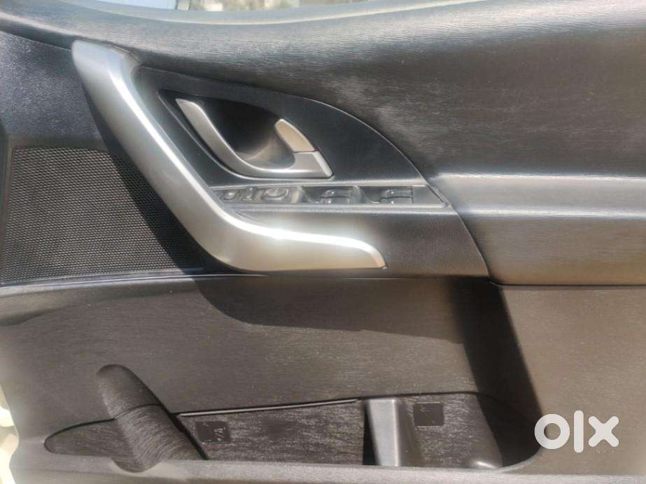 Mahindra Xuv500 W10 Awd, 2018, Diesel