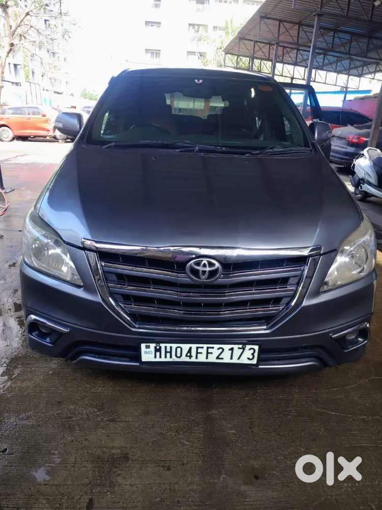 Toyota Innova 2012