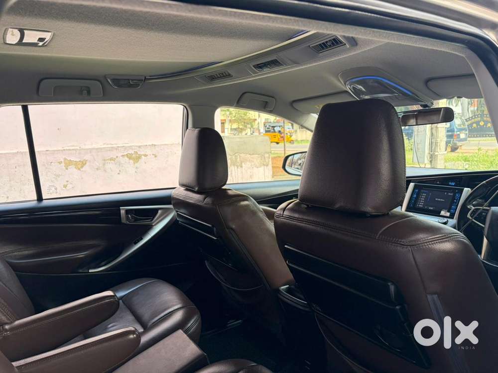 Toyota Innova Crysta 2.4 V 8 Str, 2018, Diesel