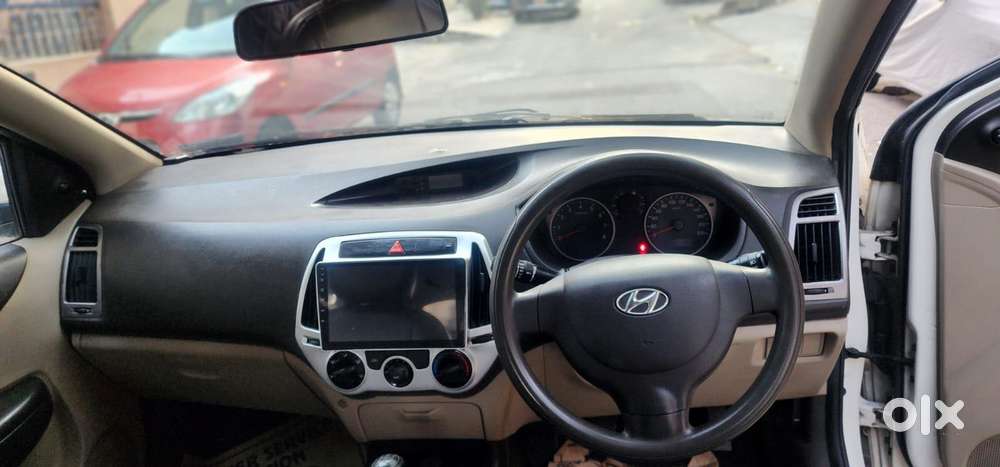 Hyundai I20 Era 1.2 Bs-iv, 2012, Petrol