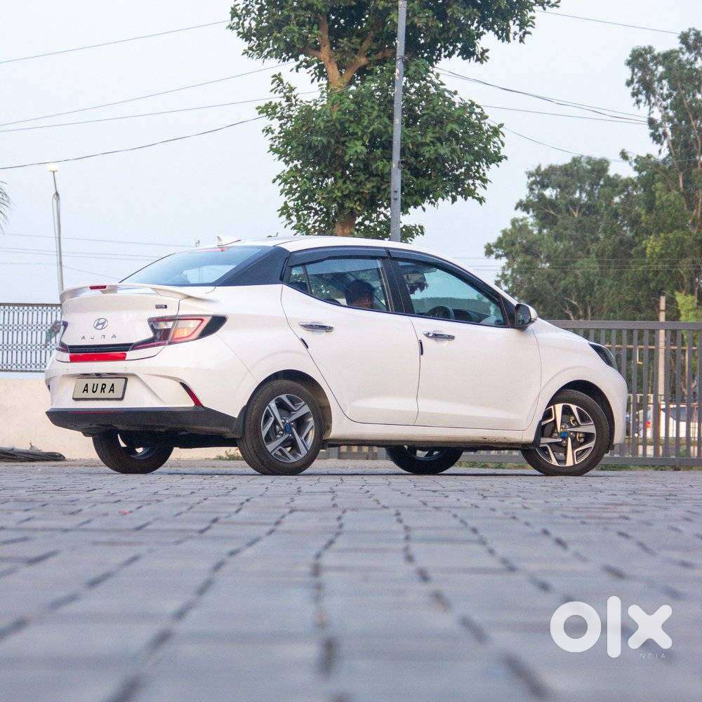 Hyundai Aura 1.2 Sx Cng, 2025, Petrol