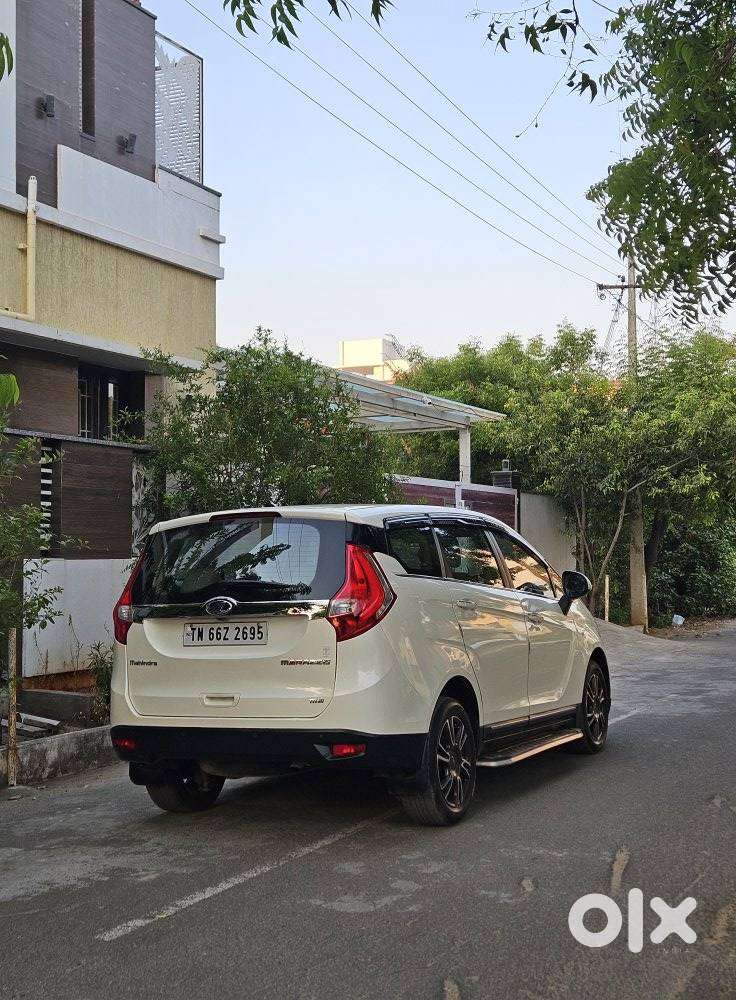 Mahindra Marazzo M8, 2018, Diesel
