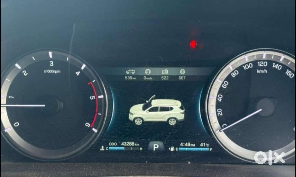 Mahindra Alturas G4 4wd At, 2022, Diesel