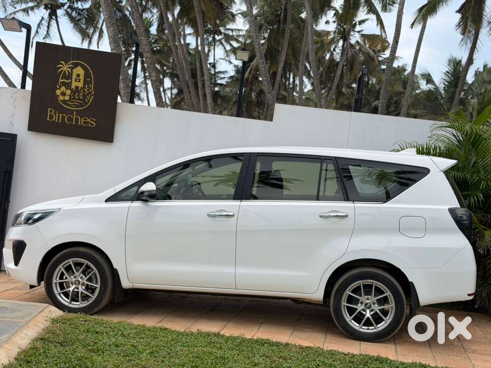 Toyota Innova Crysta 2021 V 2.4 Diesel 7-seater | 1st Owner | 40000 Km