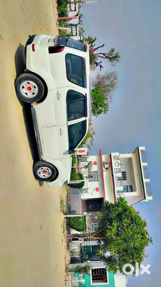 Tata Safari Storme 2012 Diesel 130000 Km Driven