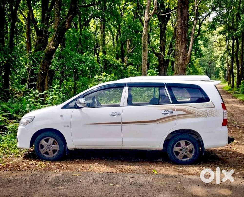 Toyota Innova 2.5 G (diesel) 8 Seater, 2005, Diesel