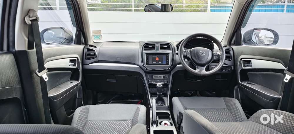 Maruti Suzuki Brezza 1.5 Zxi Smart Hybrid, 2022, Petrol