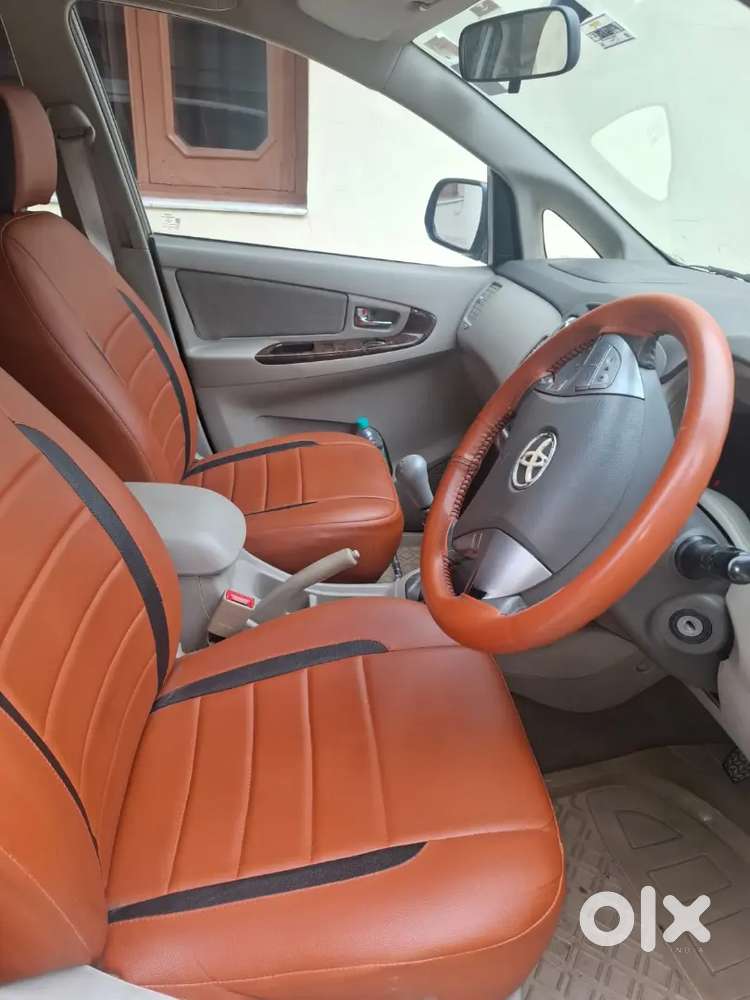 Army Officer Driven Toyota Innova Diesel 2013