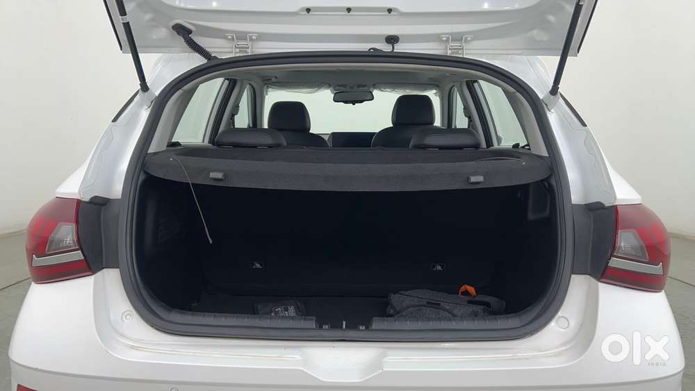 Hyundai New I20 1.2 Asta (o) Ivt, 2025, Petrol