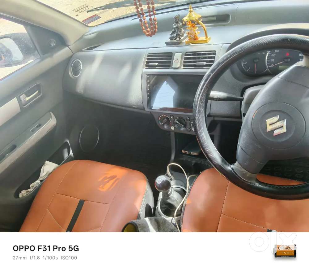 Mala Gadi Vikaychi Aahe