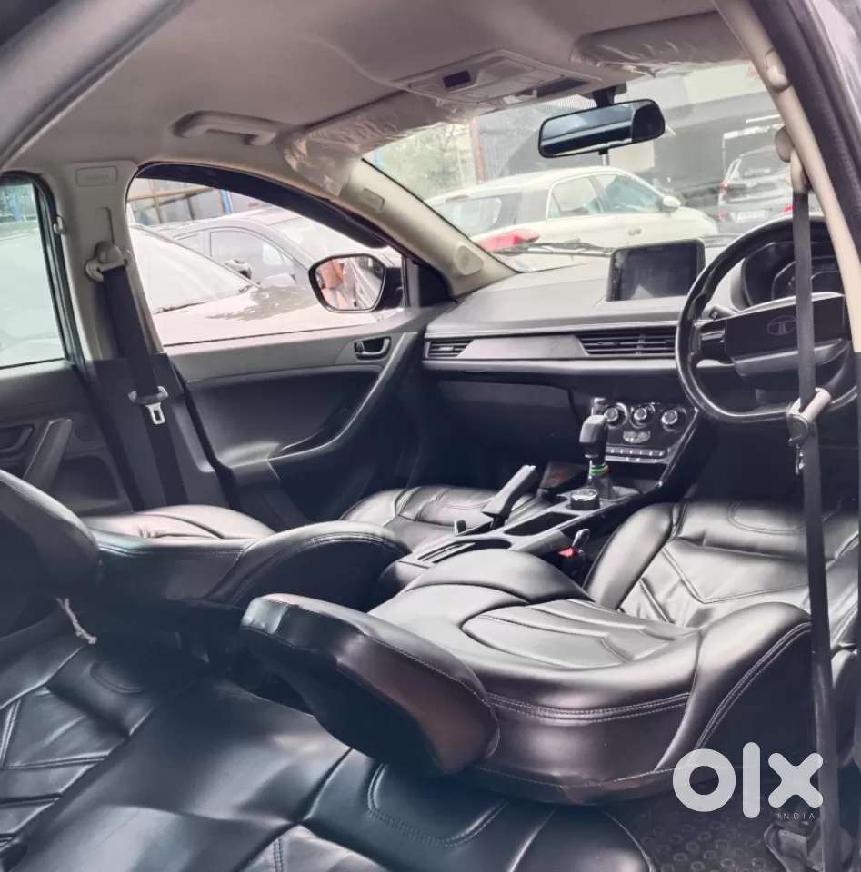Tata Nexon Smart Plus1.2 Revotron Petrol 5 Mt, 2024, Petrol