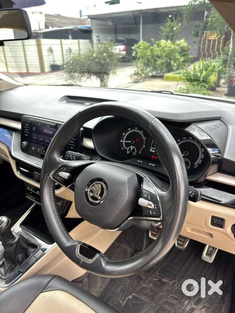Skoda Slavia, 2024, Petrol
