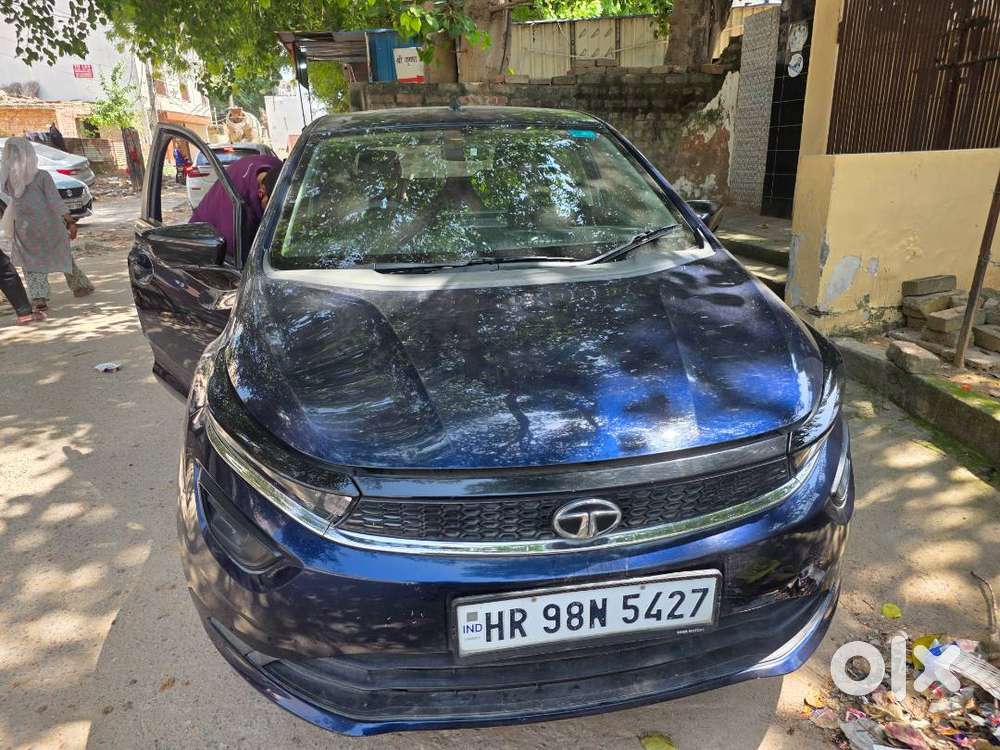 Tata Altroz Xm 1 Petrol 2024