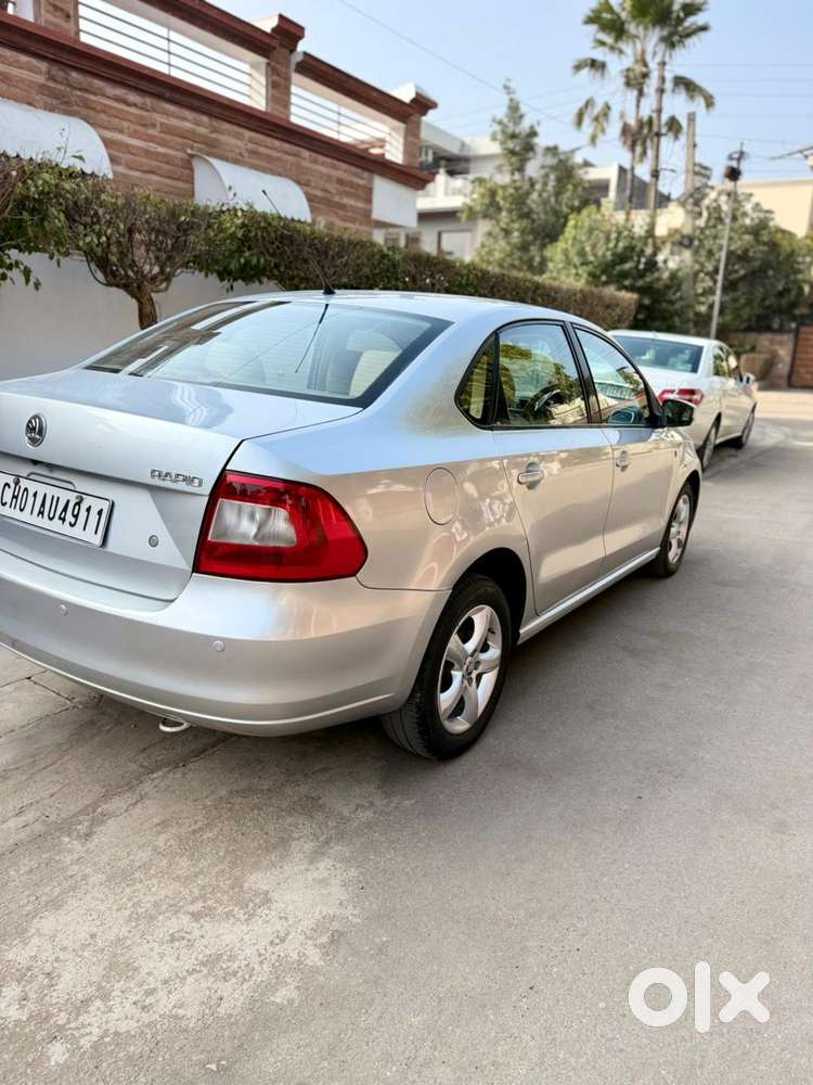 Skoda Rapid 1.5 Tdi Manual Active Ambition Style, 2013, Petrol