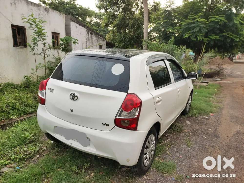 Toyota Etios Diesel 2014 ( Engine & Tyres Very Good Condition)