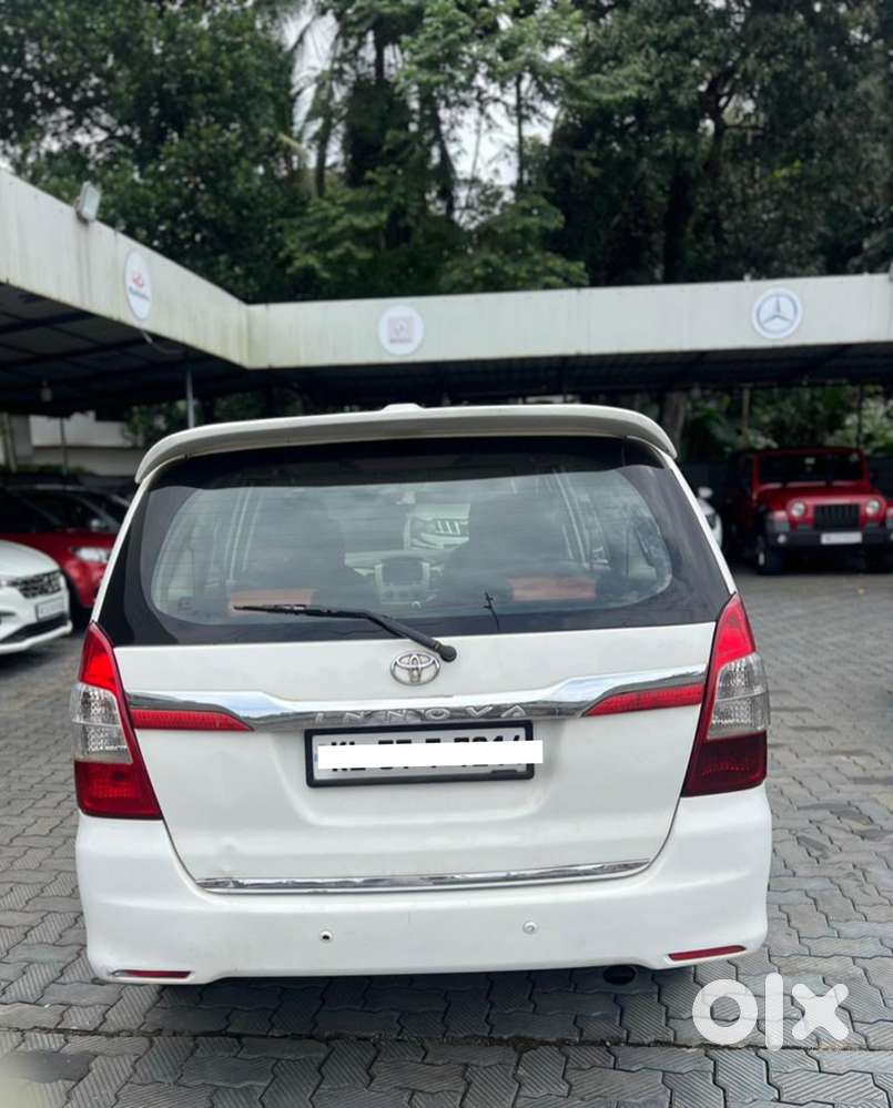 Toyota Innova Diesel 2014