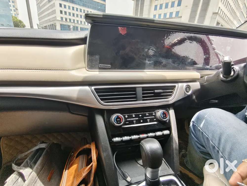 Mahindra Xuv700 2022 Diesel 80000 Km Driven