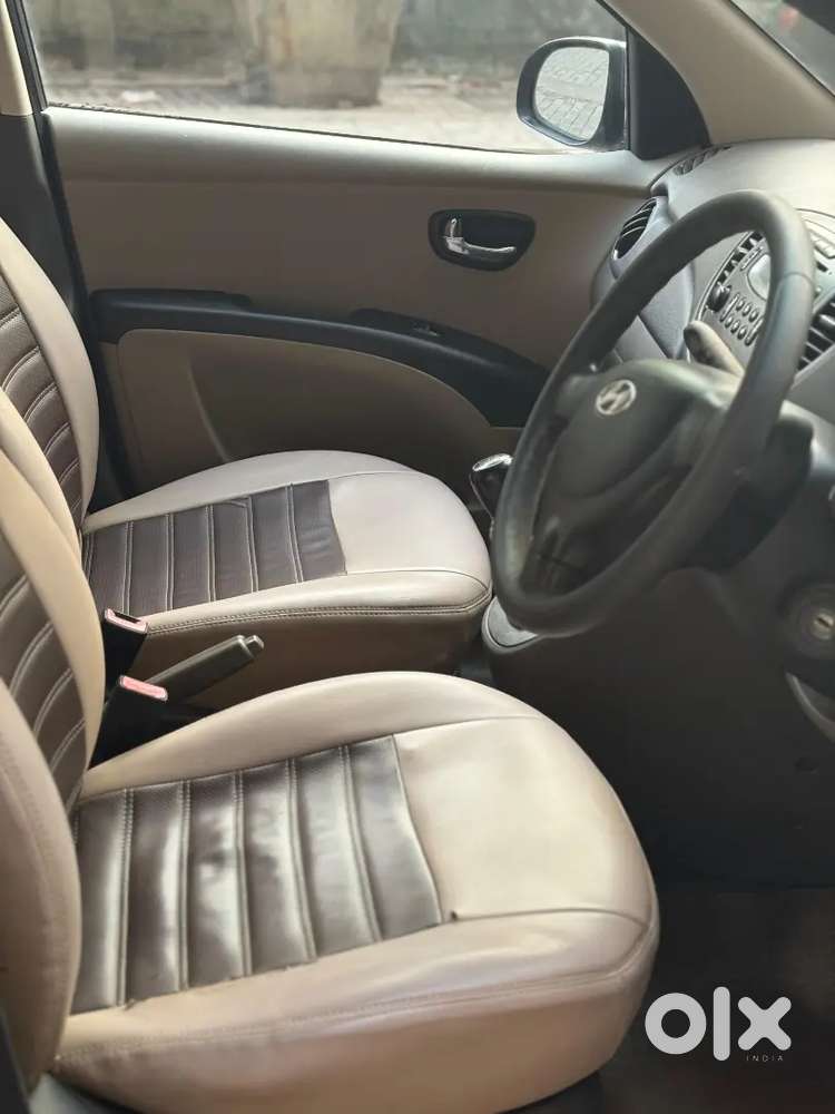 Hyundai I10 Sportz 2011 Petrol