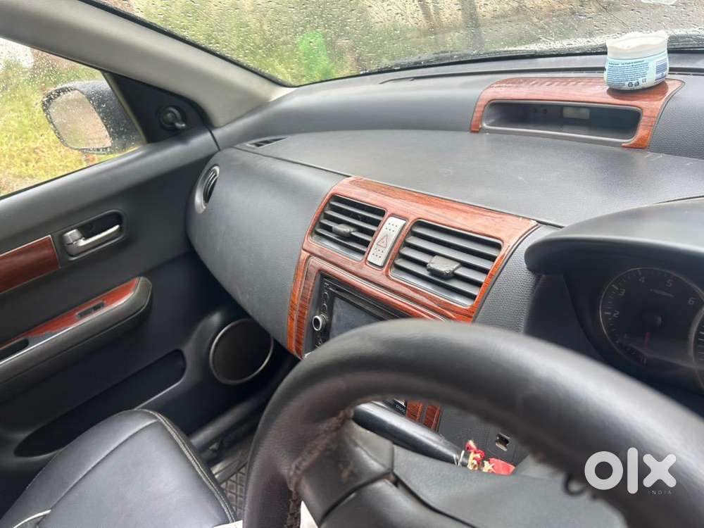 Maruti Suzuki Dzire 2010