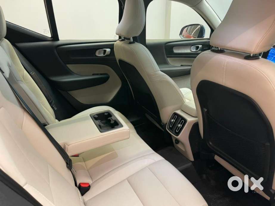 Volvo Xc40 B4 Ultimate, 2023, Cng & Hybrids