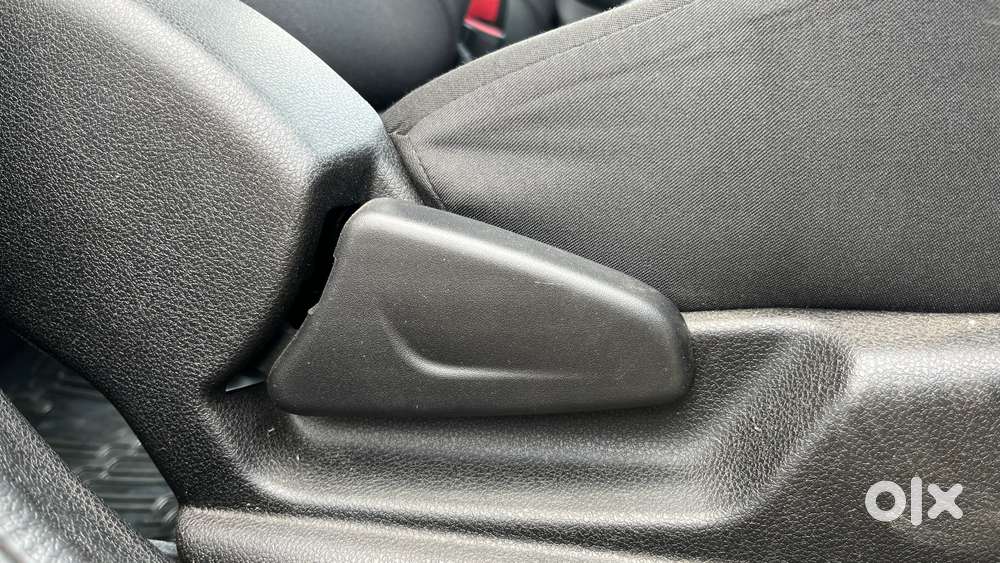 Renault Kwid 1.0 Rxt Amt, 2023, Petrol