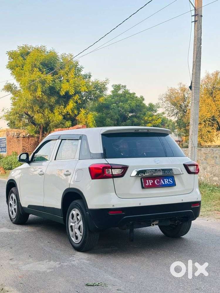 Maruti Suzuki Brezza 1.5 Lxi Smart Hybrid, 2022, Petrol