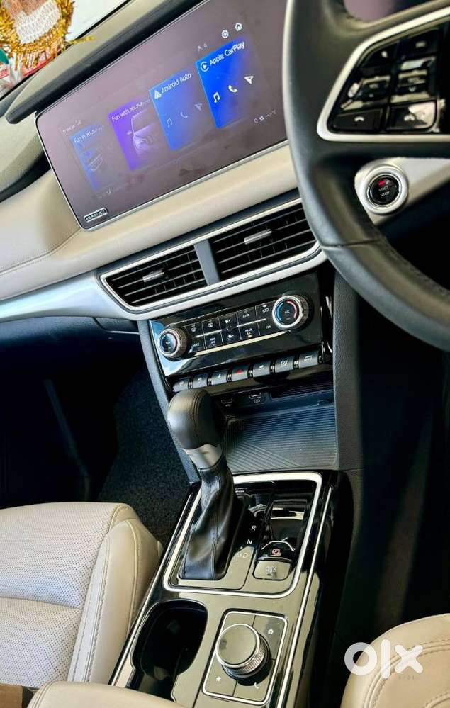 Mahindra Xuv700 2.2 Ax 7 Diesel At Str, 2021, Diesel