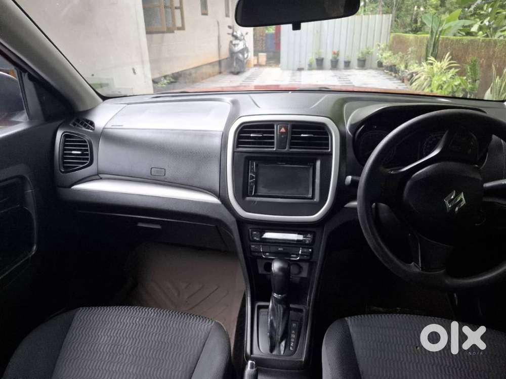 Maruti Suzuki Brezza 1.5 Vxi At Smart Hybrid, 2021, Petrol