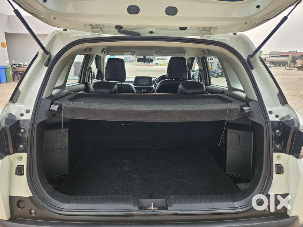 Maruti Suzuki Brezza 1.5 Vxi Smart Hybrid, 2024, Petrol