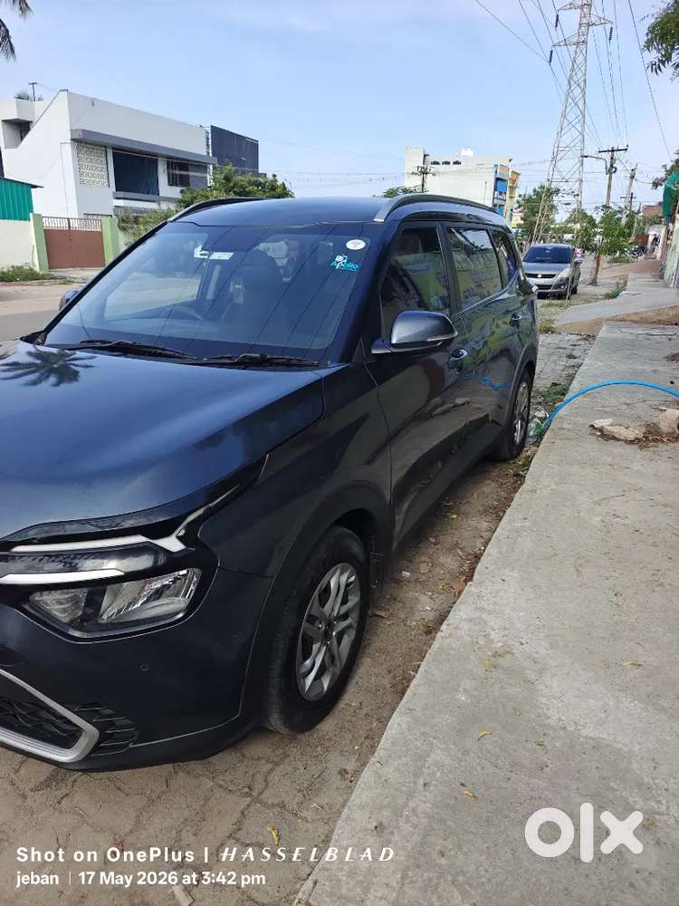 Kia Carens 2024 Diesel Well Maintained