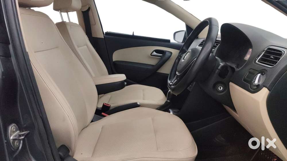 Volkswagen Vento 1.2 Tsi Highline Plus At, 2019, Petrol