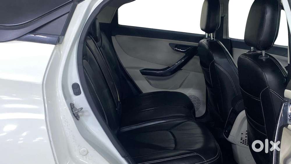 Tata Nexon 1.2 Revotron Xz Plus (s), 2021, Cng & Hybrids