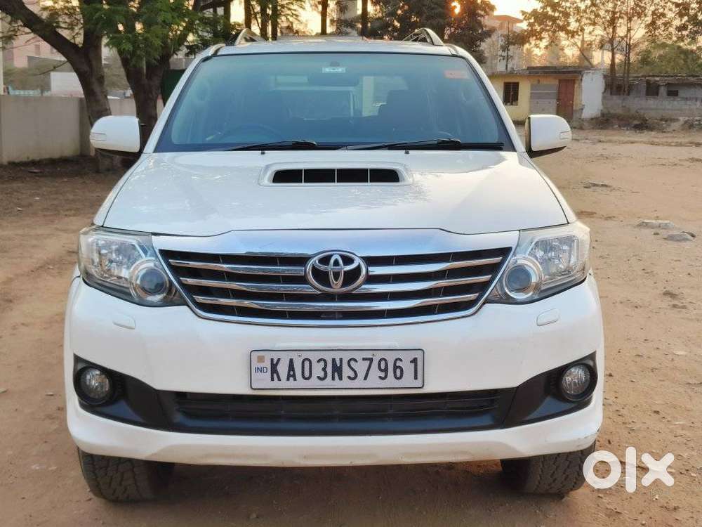 Toyota Fortuner 3.0 4x2 Automatic, 2012, Diesel