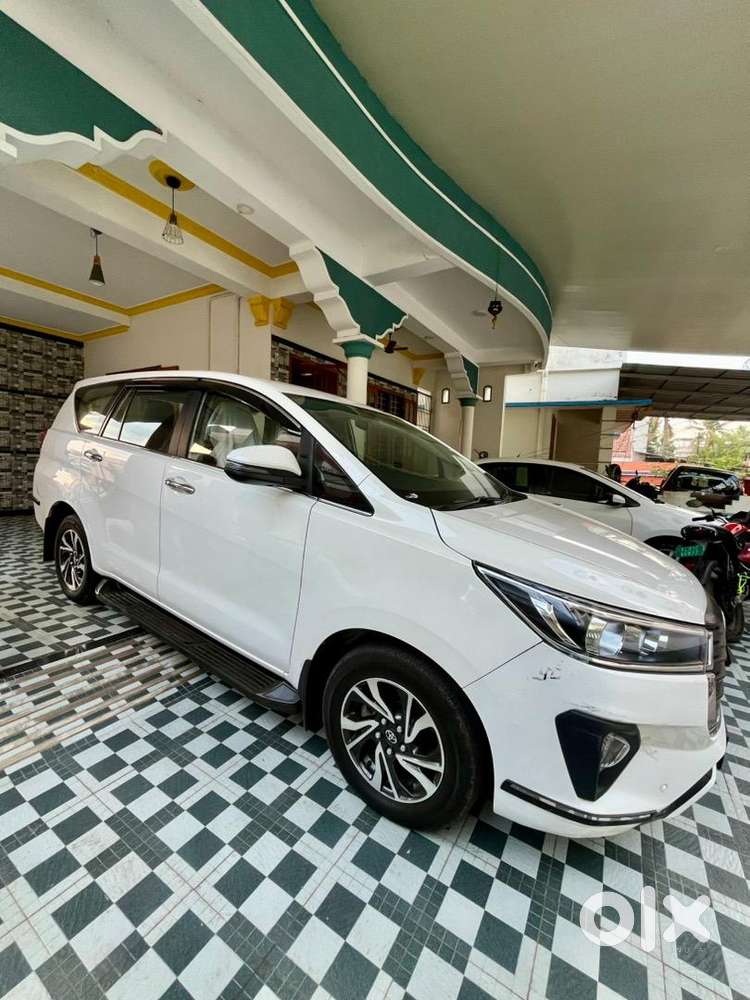 Toyota Innova Crysta 2022 Diesel Well Maintained