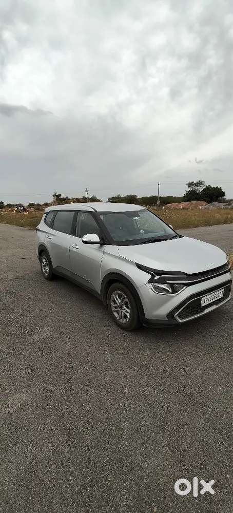 Kia Carens Premium 2024