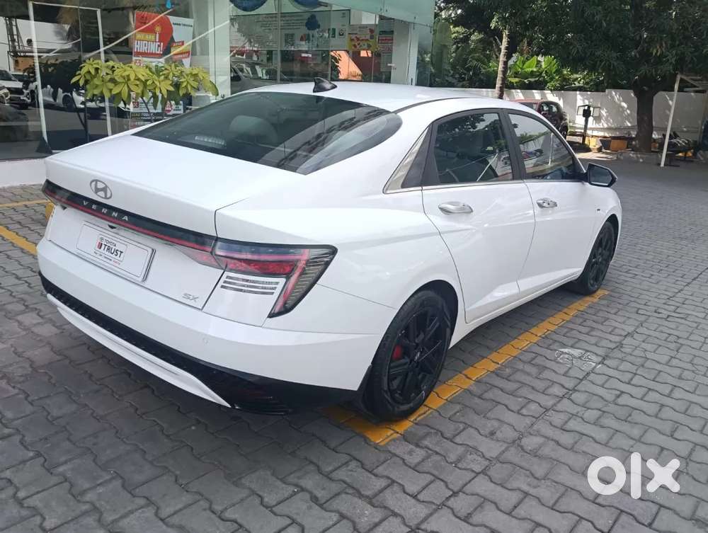 Hyundai Verna 1.6 Sx (o) At Anniversary Edition Vtvt, 2024, Petrol