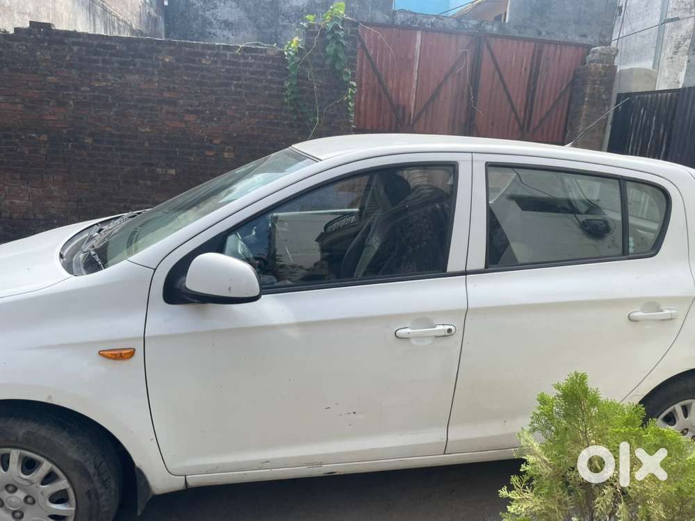 Hyundai I20 Magna Petrol 2011 Model Validity Till December