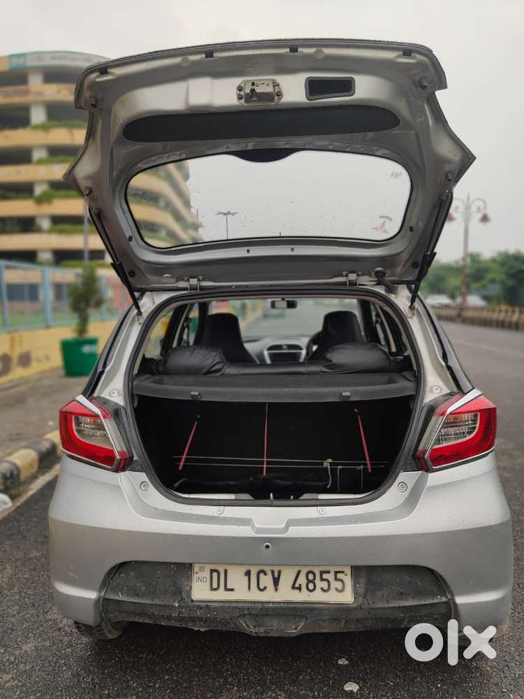 Tata Tiago, 2016