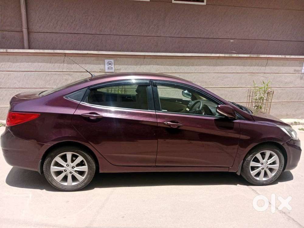 Hyundai Verna Fluidic 1.6 Vtvt Sx, 2012, Petrol