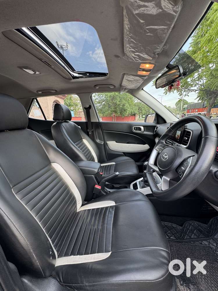 Hyundai Venue Sx 1.2 Mt Knight Edition, 2022, Petrol