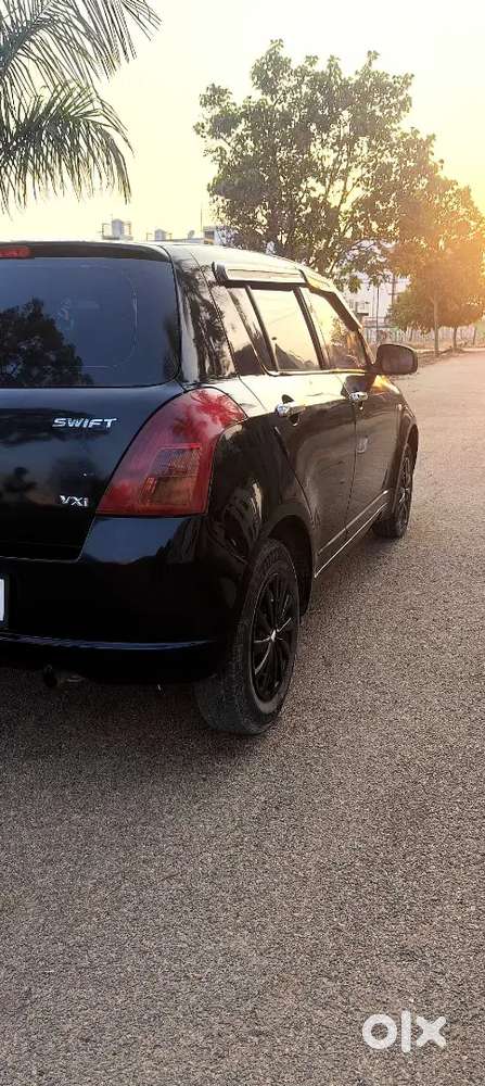Maruti Suzuki Swift 2006 Petrol Well Maintained