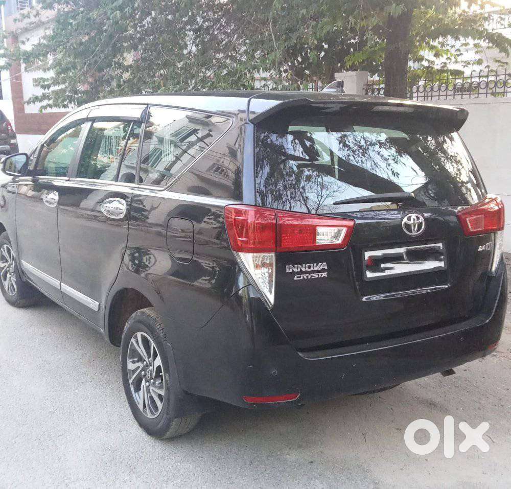 Toyota Innova Crysta 2.4 V, 2025, Diesel