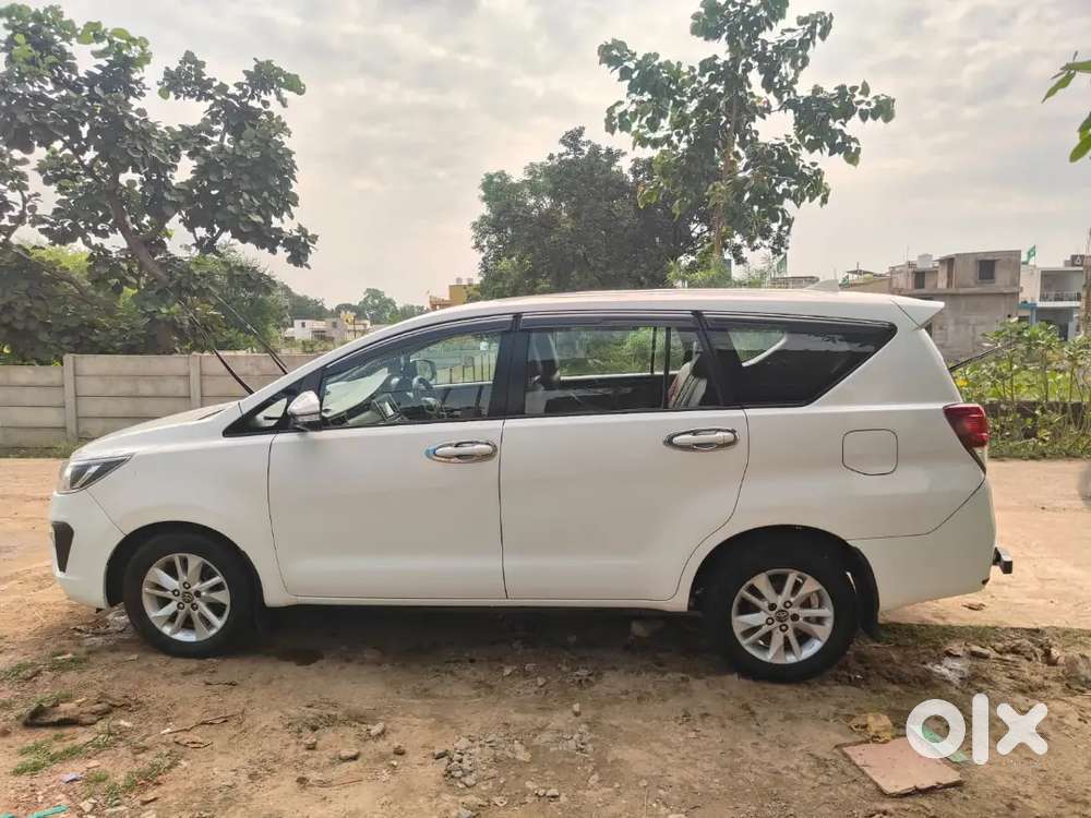 Toyota Innova Crysta 2017