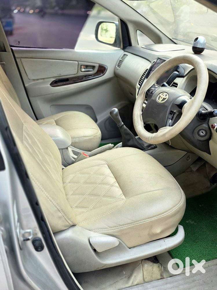 Toyota Innova 2.5 V 7 Str, 2012, Diesel