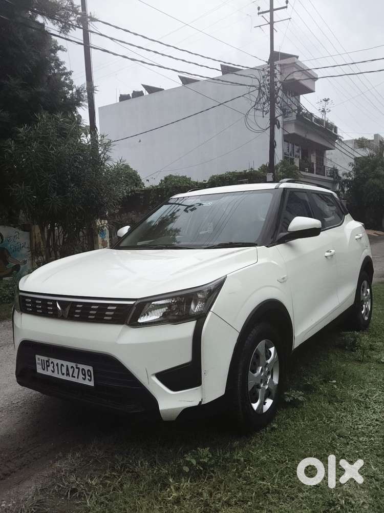 Mahindra Xuv300 W6, 2023, Petrol