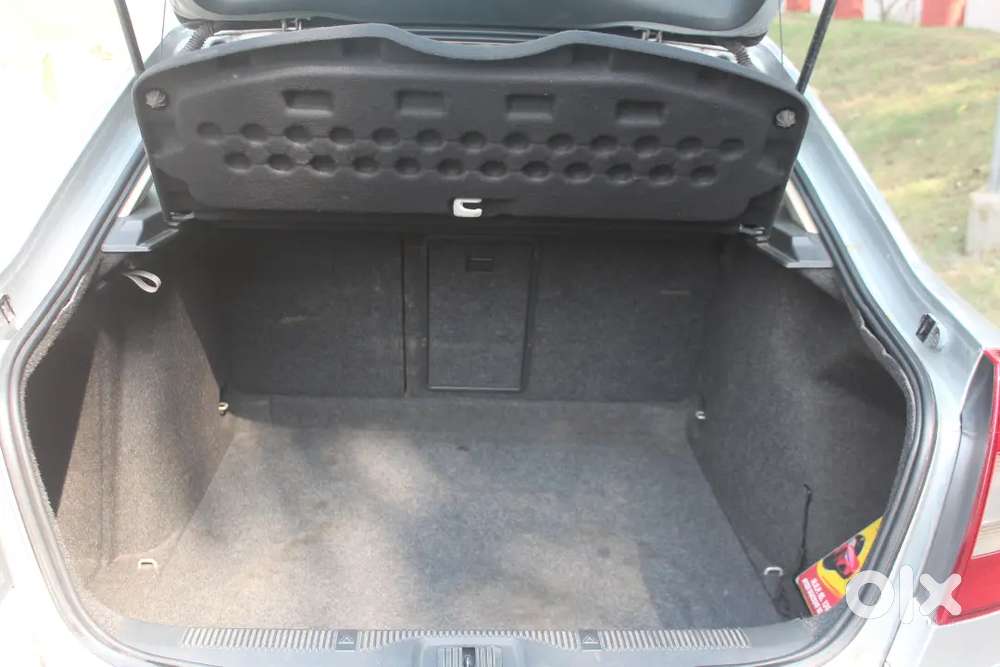 Skoda Laura 2.0 Ambiente 2011
