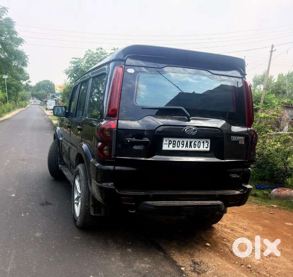 Mahindra Scorpio Classic 2022 Diesel Manual