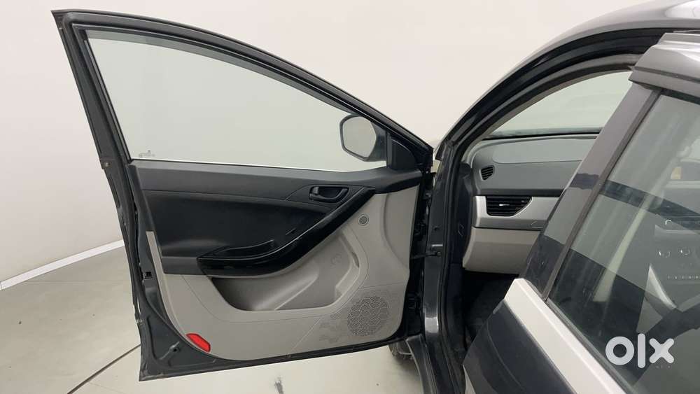 Tata Nexon 1.5 Revotorq Xm, 2018, Diesel