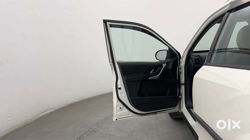 Mahindra Xuv500 At W9 2wd, 2020, Diesel